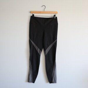 Nike Women's Sz M Black Power Legend Tight Fit High Rise Stretch Pocket Leggings